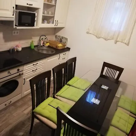 Apartment Oeroekzoeld *