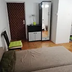 Apartament Oeroekzoeld