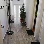 Oeroekzoeld Apartament
